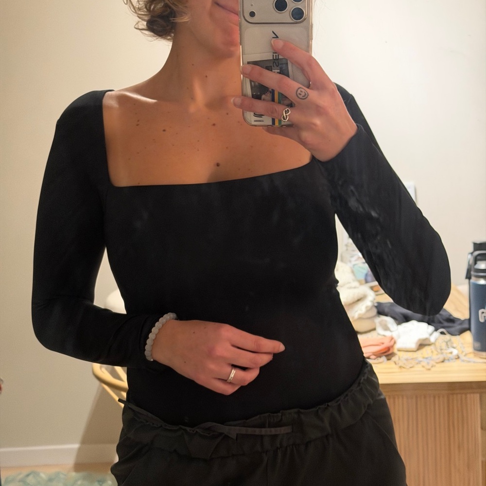 Elegant Black Long Sleeve Top